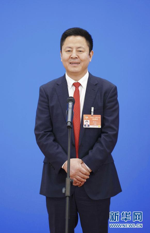 你的“命”，在我“心”上——兩次走上“委員通道”的敖虎山委員