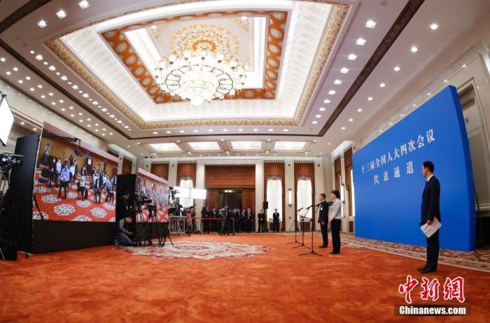 大黨與小船、英雄與“雄鷹”……“代表通道”講述有溫度的中國