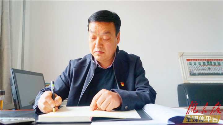 【脫貧攻堅(jiān)我來(lái)見(jiàn)證】脫貧攻堅(jiān)這份答卷，我們完成了