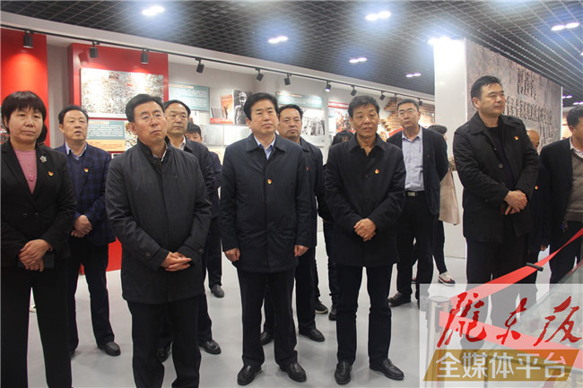 慶陽(yáng)市人大常委會(huì)機(jī)關(guān)黨員干部赴環(huán)縣開(kāi)展“追尋紅色足跡，踐行初心使命”主題黨日活動(dòng)