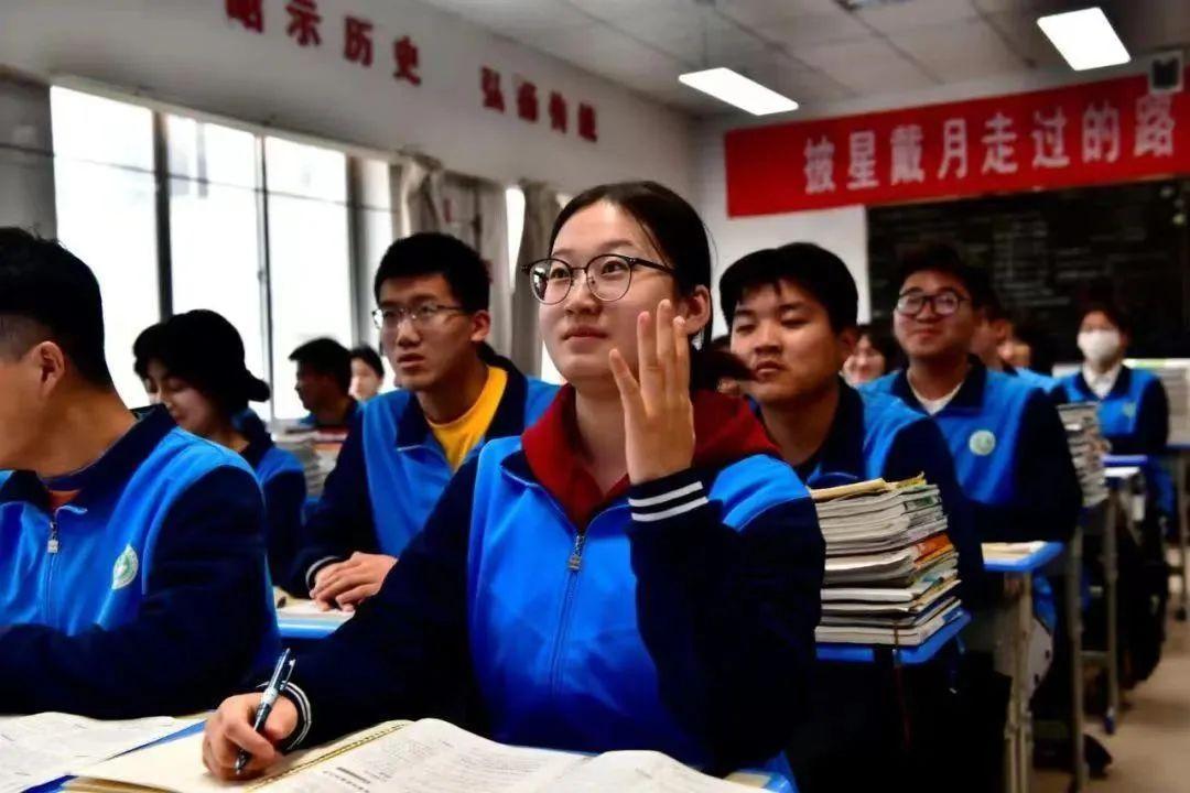 勵志！暖心！寧縣二中“高位截肢”女孩鞏瑜圓夢西北師大