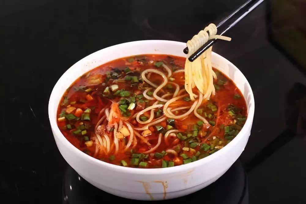 吃完天水麻辣燙？下一站，慶陽饸饹面！