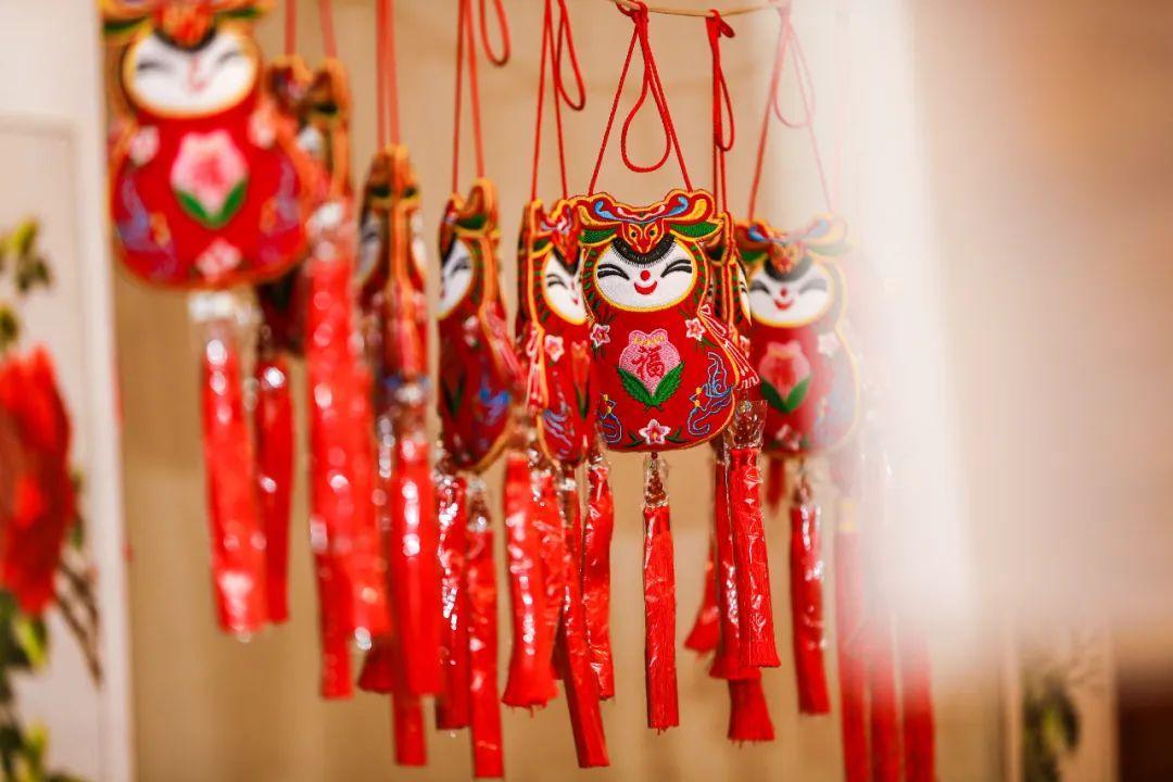 香約慶陽 包容天下丨慶陽香包，一針一線 送出如意祝福