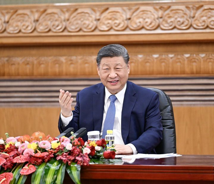 一見·通過這場會見，讀懂中國何以被視為“確定性的綠洲”