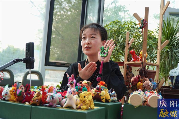 ?【2025慶陽市農文旅融合發(fā)展百千萬工程探訪記】“義渠村”非遺田園綜合體游記