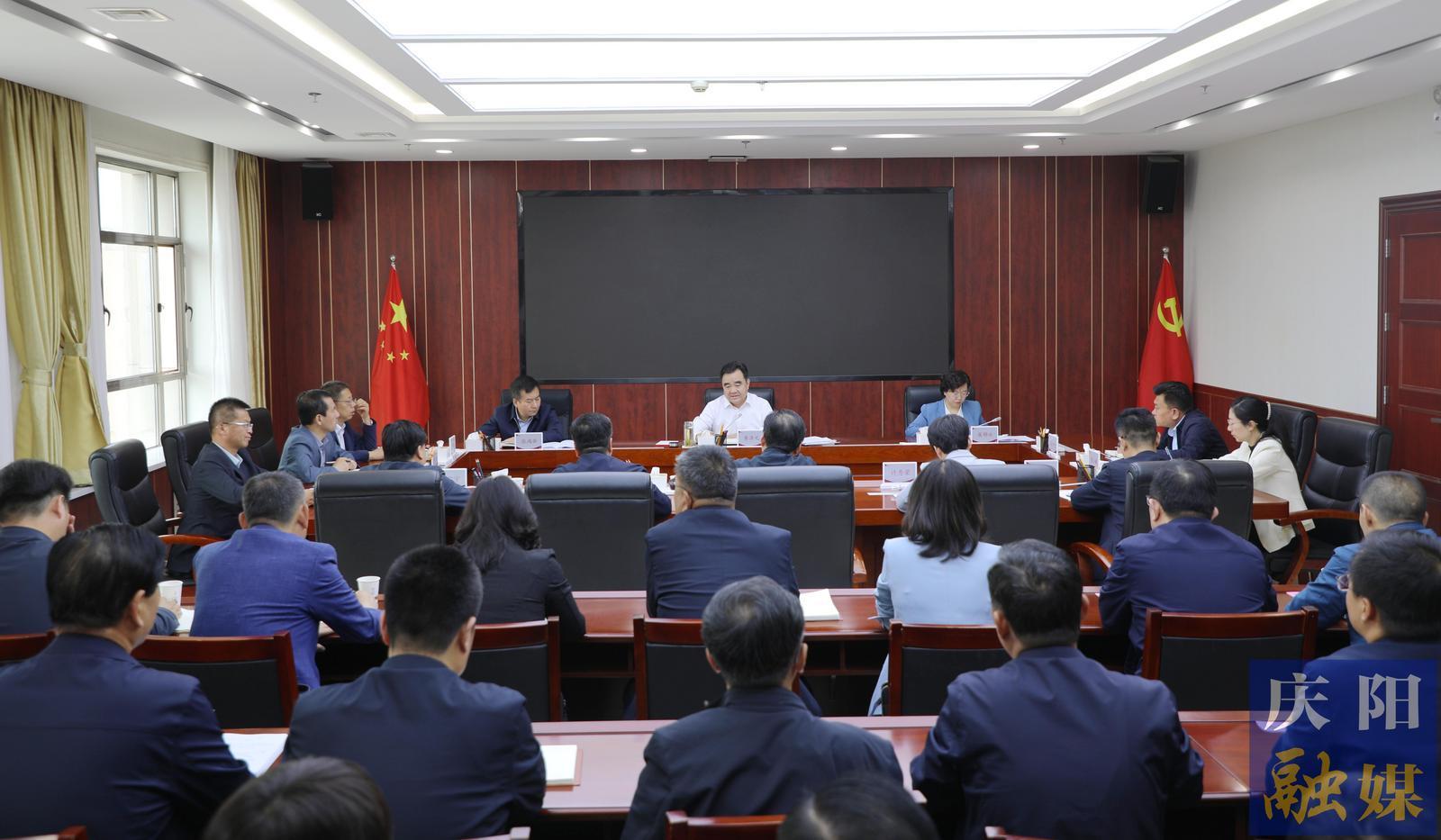 黃澤元在市紀委監(jiān)委機關(guān)調(diào)研時強調(diào) 把職責(zé)履行好 把能力提上去 把工作做扎實 為推動慶陽經(jīng)濟社會高質(zhì)量發(fā)展保駕護航