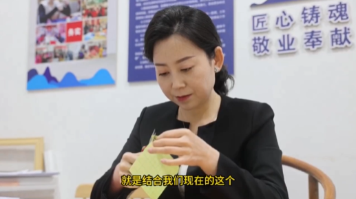 慶陽市民間布貼畫藝術(shù)代表性傳承人 李慶英：深化創(chuàng)新，讓布貼畫煥發(fā)新的生機(jī)